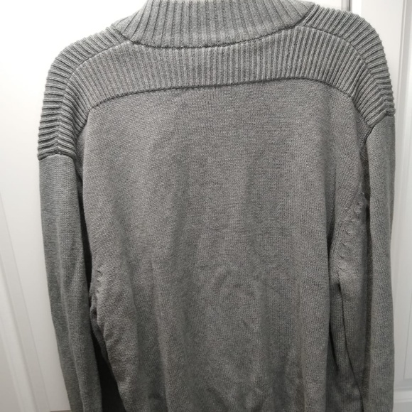 Jos A Bank men's Sweater. - Picture 2 of 13